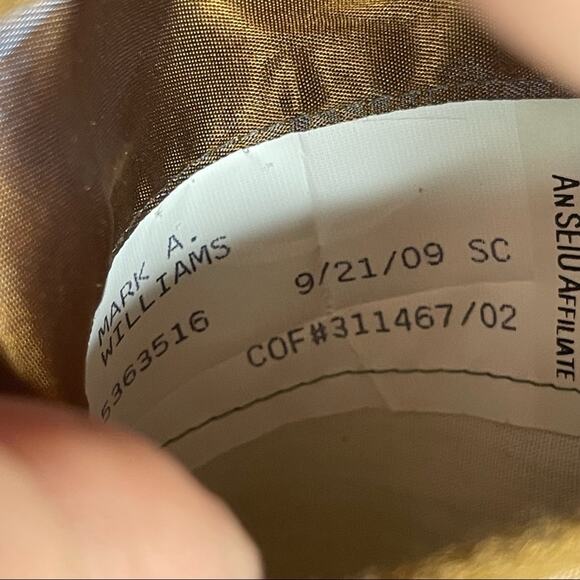 Executive Collection by Tom James - Picture 7 of 9